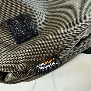Herschel Kaslo backpack tech